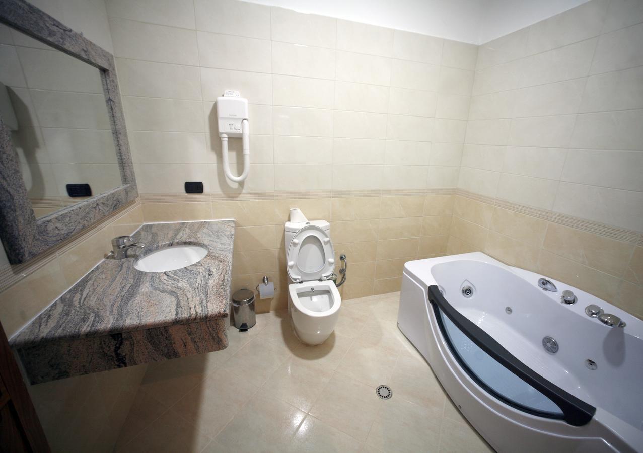 Dajti Park Resort Priska e Madhe エクステリア 写真