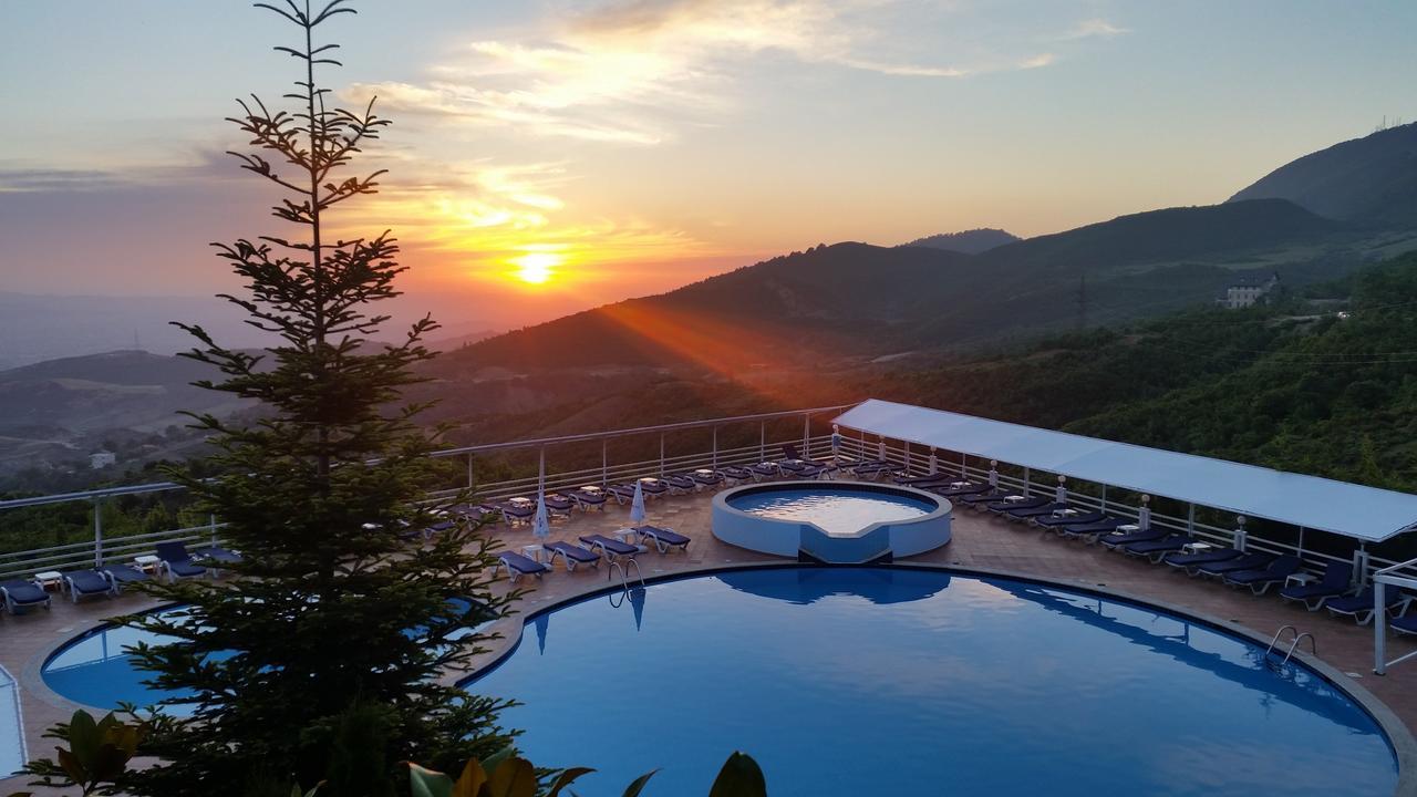 Dajti Park Resort Priska e Madhe エクステリア 写真