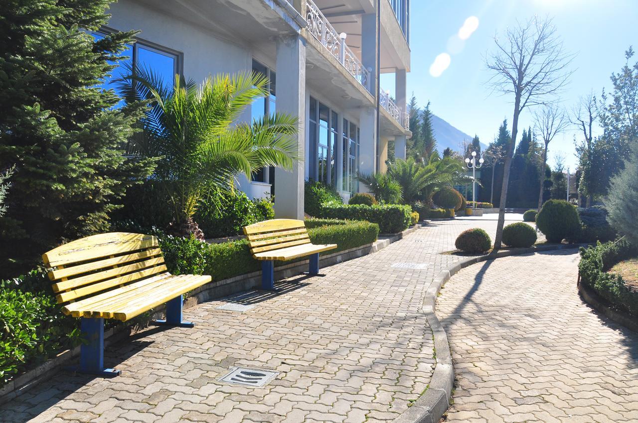 Dajti Park Resort Priska e Madhe エクステリア 写真
