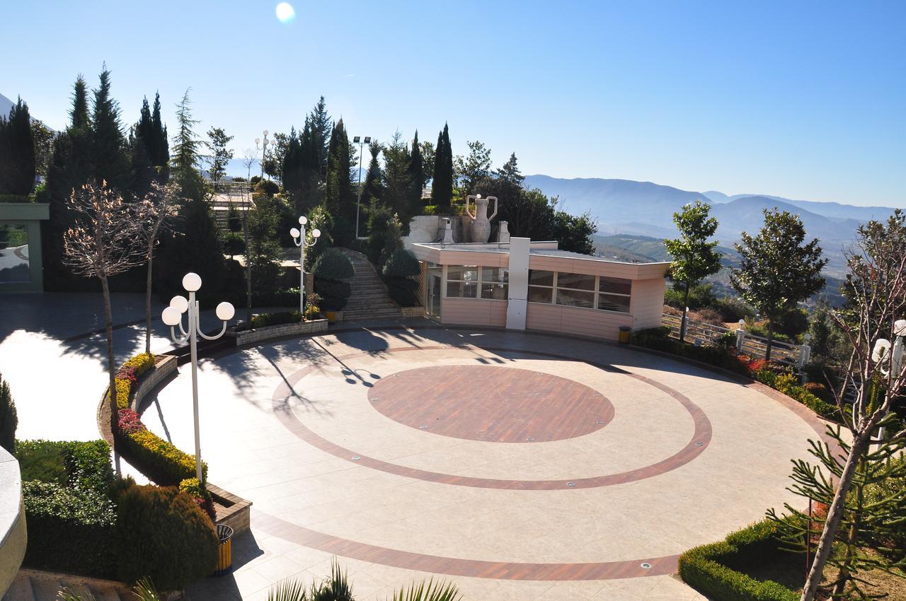 Dajti Park Resort Priska e Madhe エクステリア 写真
